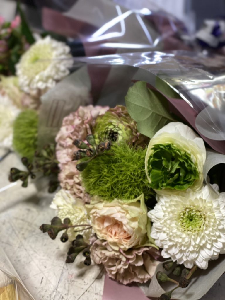 倉吉市の創業1年を迎える 種苗店 花と雑貨の専門店 有限会社谷本種苗園芸